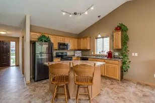 709 Tomahawk Ct, Madison Lake, MN 56063 - Photo 5