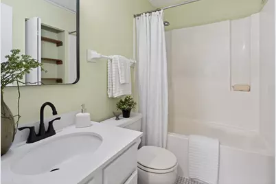 66 9th Street E #2102, Saint Paul, MN 55101 - Photo 9