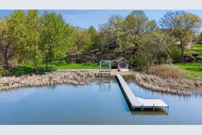 3601 Lerive Way, Chaska, MN 55318 - Photo 3