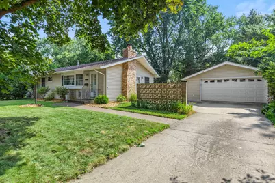 10433 Washburn Avenue S, Bloomington, MN 55431 - Photo 5