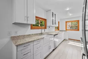10433 Washburn Ave S, Bloomington, MN 55431 - Photo 17