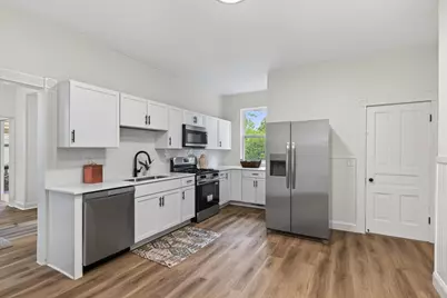 697 Tuscarora Avenue, Saint Paul, MN 55102 - Photo 3