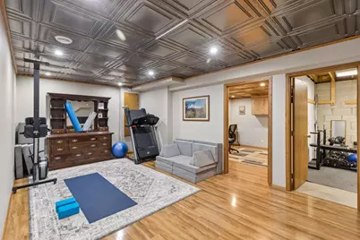 717 Marie Avenue W, Mendota Heights, MN 55118 - Photo 37