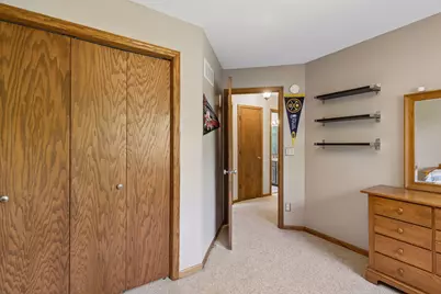 717 Marie Avenue W, Mendota Heights, MN 55118 - Photo 33
