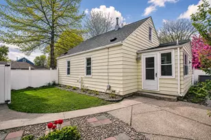 1100 9th St NW, Austin, MN 55912 - Photo 9