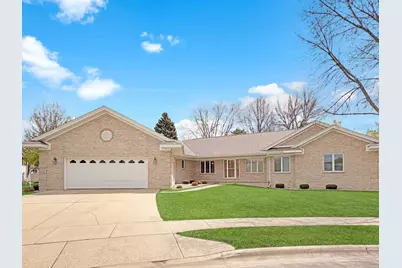 103 Whitney Circle, Marshall, MN 56258 - Photo 1