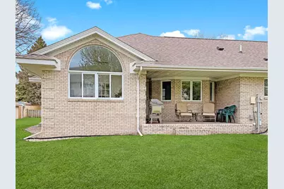 103 Whitney Circle, Marshall, MN 56258 - Photo 3