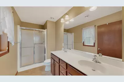2528 Hawk Ridge Court SE, Rochester, MN 55904 - Photo 19