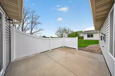 2528 Hawk Ridge Court SE, Rochester, MN 55904 - Photo 39