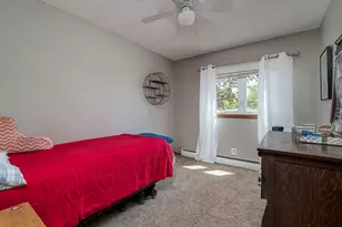 10940 Pioneer Dr, Burnsville, MN 55337 - Photo 15