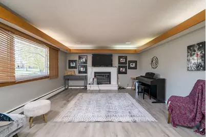 10940 Pioneer Drive, Burnsville, MN 55337 - Photo 3