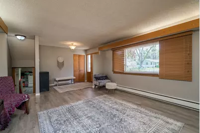 10940 Pioneer Drive, Burnsville, MN 55337 - Photo 5