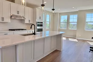 856 Woodlawn Ave, Saint Paul, MN 55116 - Photo 9