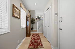 2284 Sherwood Ct, Minnetonka, MN 55305 - Photo 3