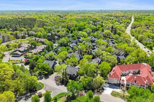 2284 Sherwood Ct, Minnetonka, MN 55305 - Photo 41