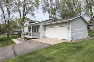 380 Flora St S, Prescott, WI 54021 - Photo 9