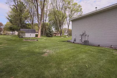 380 Flora Street S, Prescott, WI 54021 - Photo 3