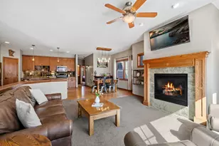 11614 Laketowne View, Albertville, MN 55301 - Photo 5