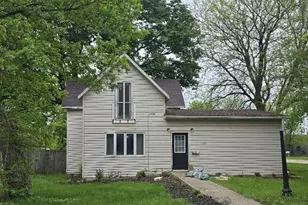 1164 Miller Ave, Windom, MN 56101 - Photo 1