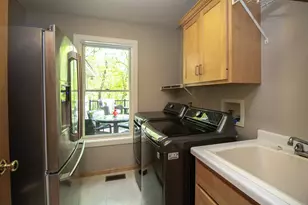 472 Vadnais Lake Dr, Vadnais Heights, MN 55127 - Photo 23