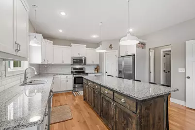 305 Art Street NW, New Prague, MN 56071 - Photo 9