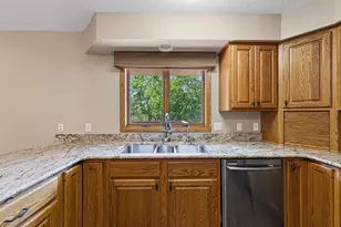 9327 Hillside Trail S, Cottage Grove, MN 55016 - Photo 17