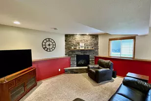 1409 28th St SW, Austin, MN 55912 - Photo 17