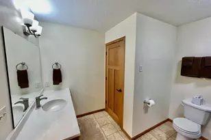 1409 28th St SW, Austin, MN 55912 - Photo 11