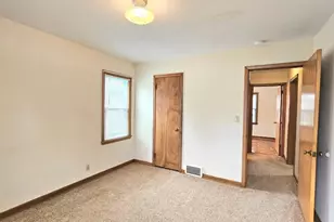 102 E 9th St, Morris, MN 56267 - Photo 15
