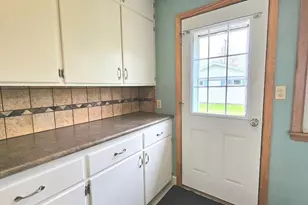102 E 9th St, Morris, MN 56267 - Photo 23