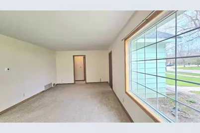 102 E 9th Street, Morris, MN 56267 - Photo 13
