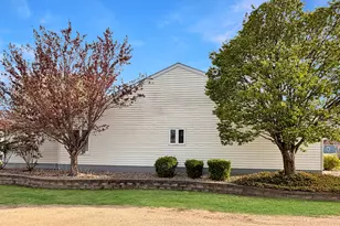 1004 Main St, Edgerton, MN 56128 - Photo 3