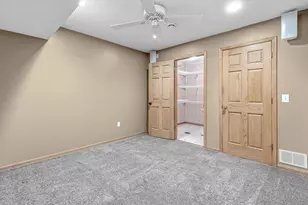 3406 Hartford Rd, Woodbury, MN 55125 - Photo 41