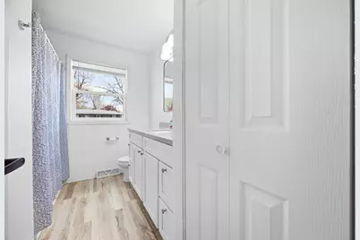 237 10 1/2 Avenue W, West Fargo, ND 58078 - Photo 17