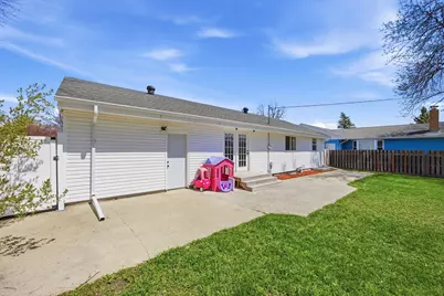 237 10 1/2 Avenue W, West Fargo, ND 58078 - Photo 41