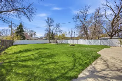 237 10 1/2 Avenue W, West Fargo, ND 58078 - Photo 37