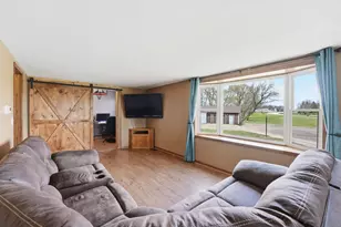 21898 52nd St NE, New London, MN 56273 - Photo 19