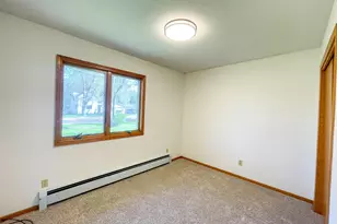 1404 15th St E, Glencoe, MN 55336 - Photo 9