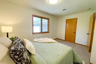 1404 15th St E, Glencoe, MN 55336 - Photo 11