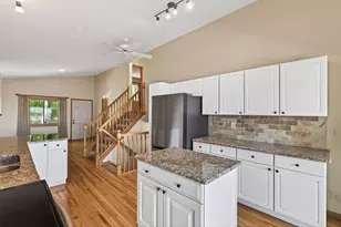 6129 Eagle Lake Dr, Maple Grove, MN 55369 - Photo 9