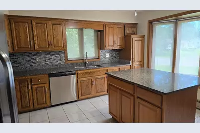8300 Dupont Avenue N, Brooklyn Park, MN 55444 - Photo 5