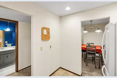 4100 Parklawn Avenue #302, Edina, MN 55435 - Photo 15
