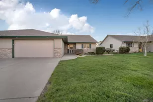 2304 SW 10 St, Willmar, MN 56201 - Photo 1