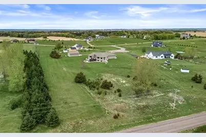 W12035 559th Avenue, Prescott, WI 54021 - Photo 69