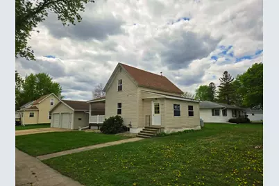 400 2nd Avenue SE, Wells, MN 56097 - Photo 1
