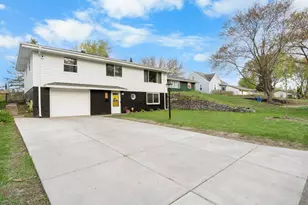 1538 Birmingham St, Saint Paul, MN 55106 - Photo 1