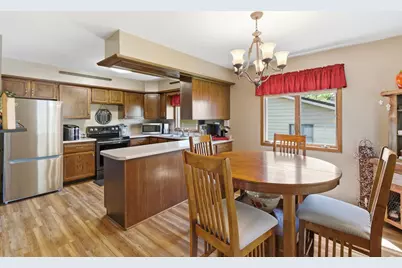 802 1st Street SW, Madelia, MN 56062 - Photo 7