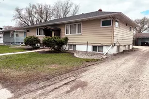 2606 9th St N, Fargo, ND 58102 - Photo 3
