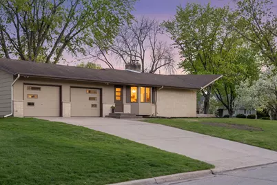 7401 W Shore Drive, Edina, MN 55435 - Photo 7