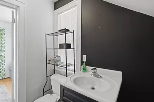 1105 Rose Ave E, Saint Paul, MN 55106 - Photo 5